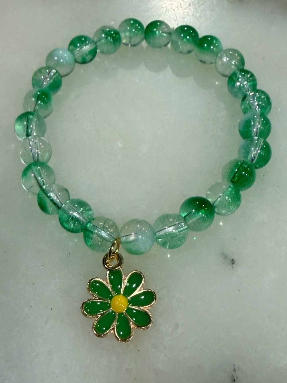 Cottagecore Whimsical Green Beaded Bracelet Daisy Flower Charm Floral Jewelry